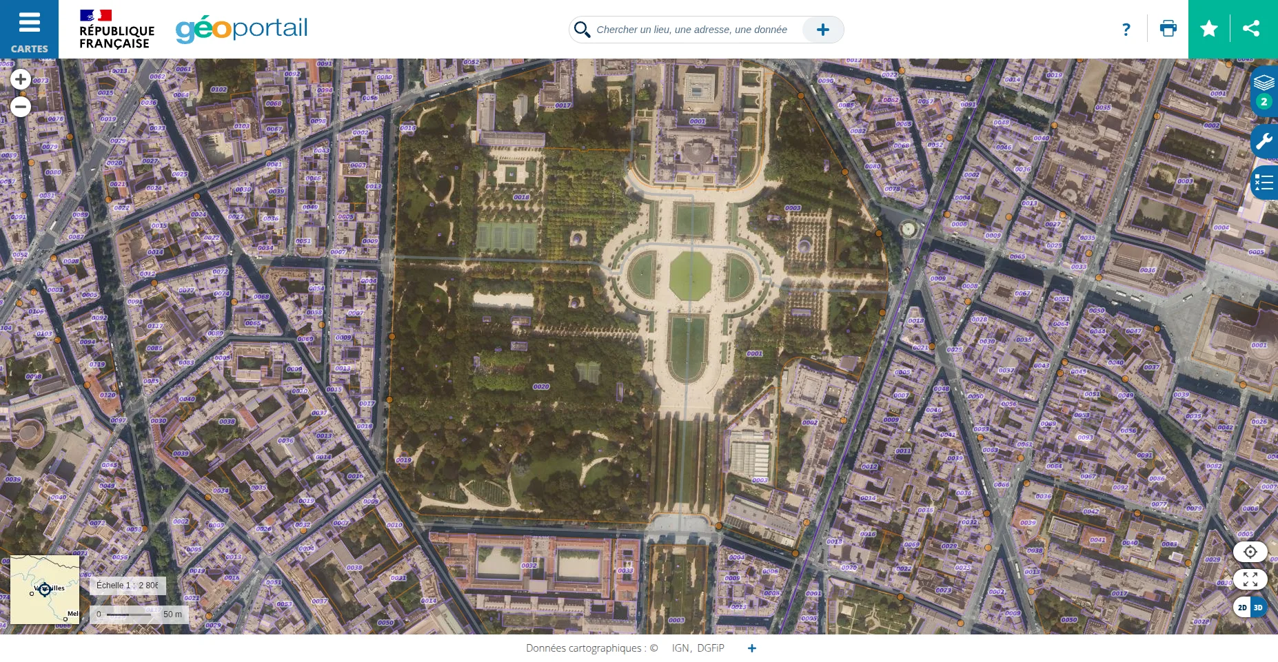 Géoportail avec vue aérienne et parcelles cadastrales superposées — les limites de chaque terrain sont clairement visibles