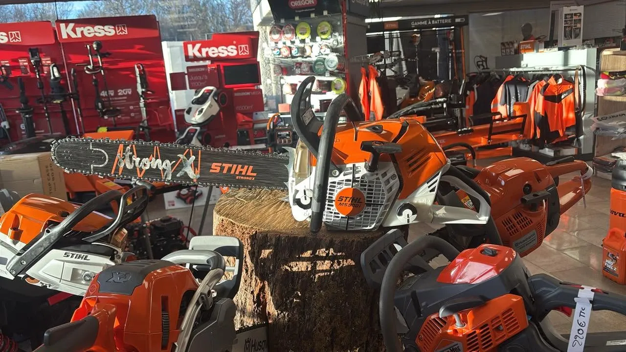 Magasin Manzoni Motoculture - Saone à Saône