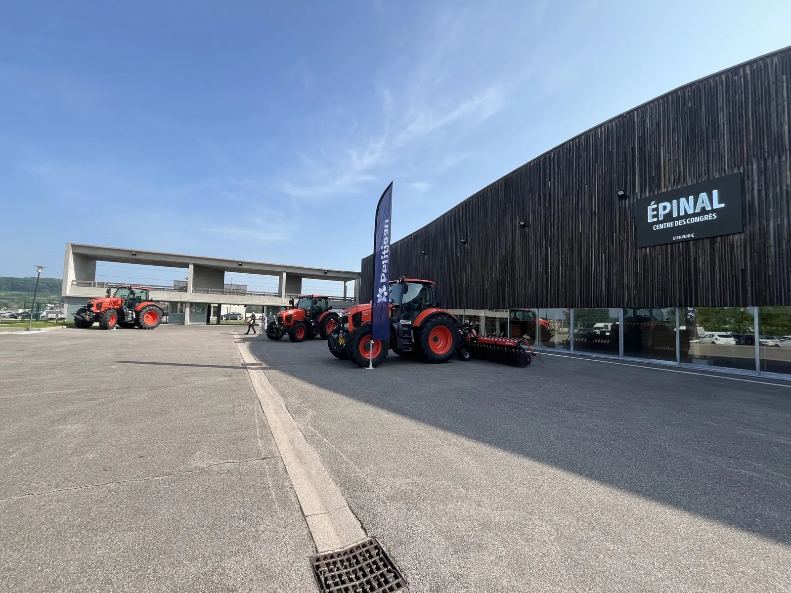 Magasin Petitjean à Charmes